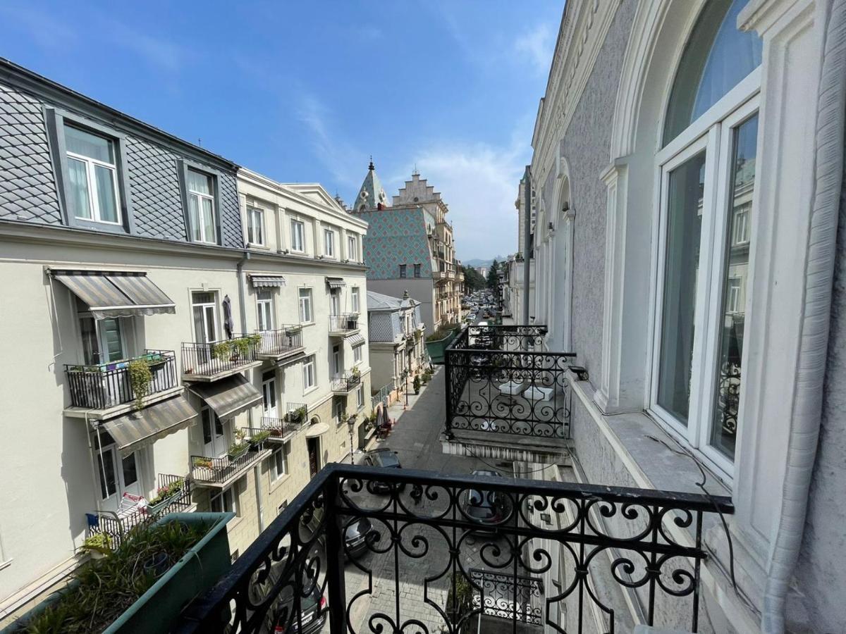 Центр Города Батуми Apartment Rustaveli 13 Esterno foto