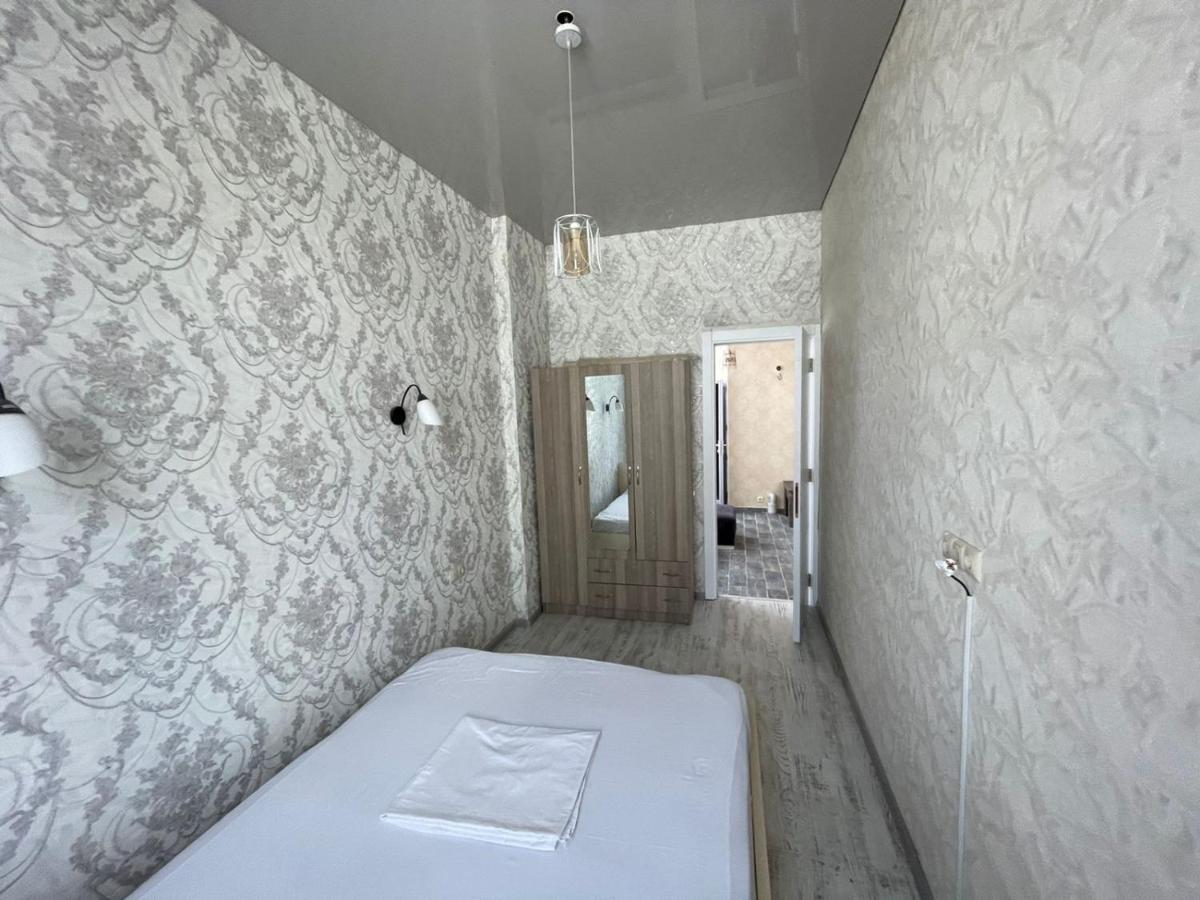 Центр Города Батуми Apartment Rustaveli 13 Esterno foto