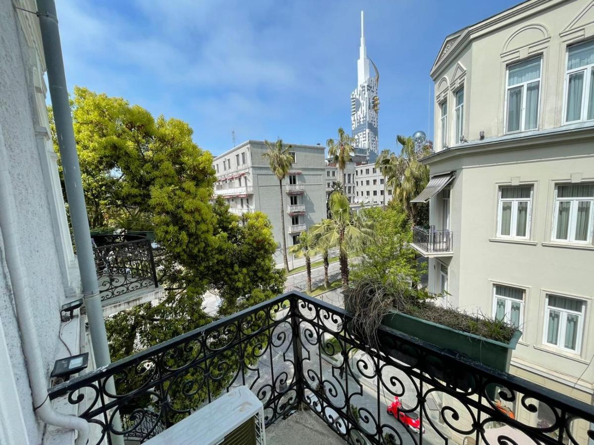 Центр Города Батуми Apartment Rustaveli 13 Esterno foto